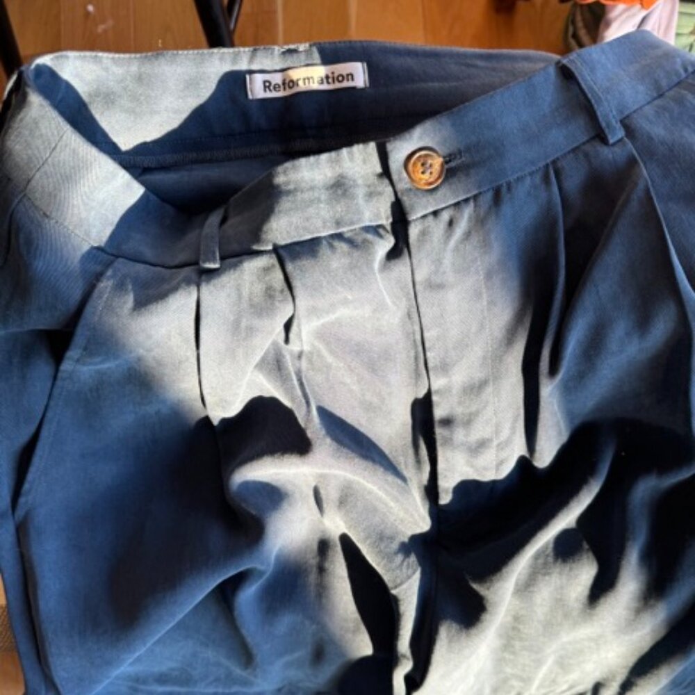 Reformation Mason Pant - size 6 - these have been shortened by a tailor!!
